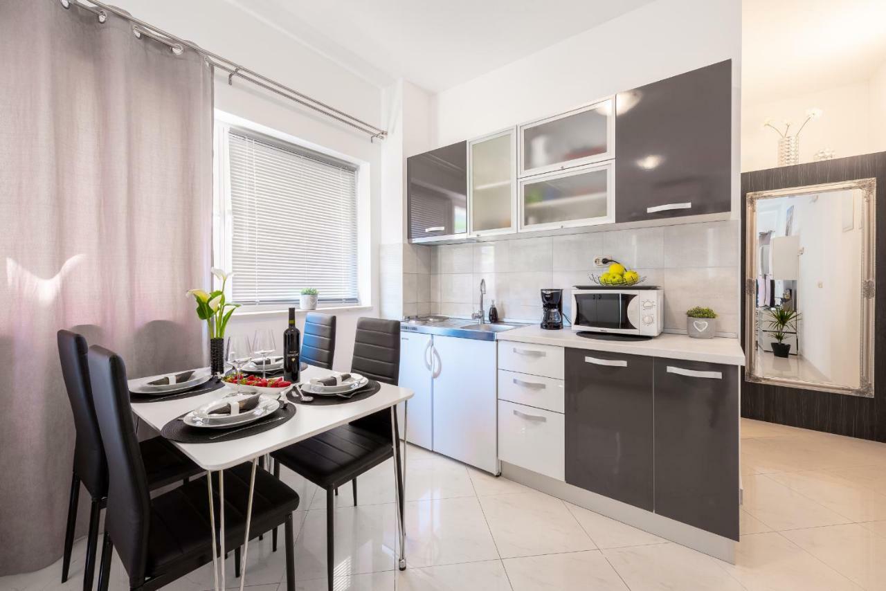 Studio Apartment & Room Ten - Free Parking Ragusa Esterno foto